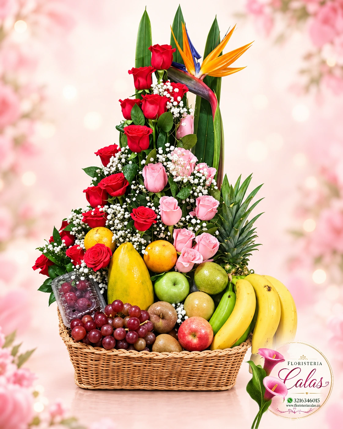Canasta floral con frutas